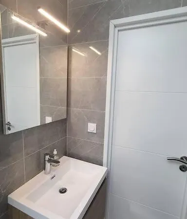 Douillet Hypercentre Neuf Climatise Apartment Valence (Drome)