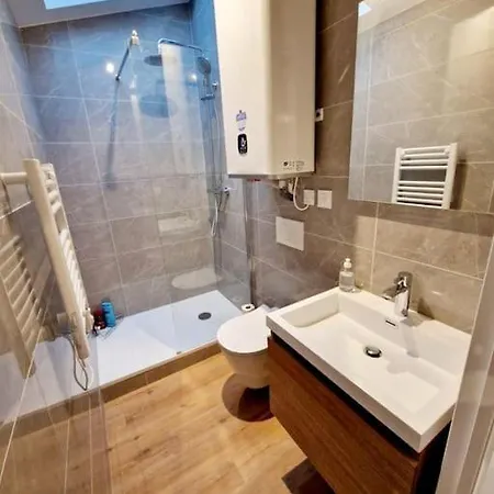 Douillet Hypercentre Neuf Climatise Apartment