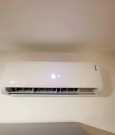 Douillet Hypercentre Neuf Climatise